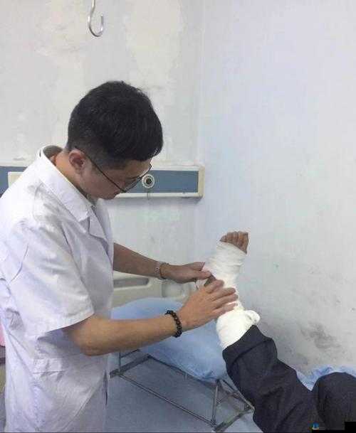 骨科医生与病人的禁忌之恋：奶瘾